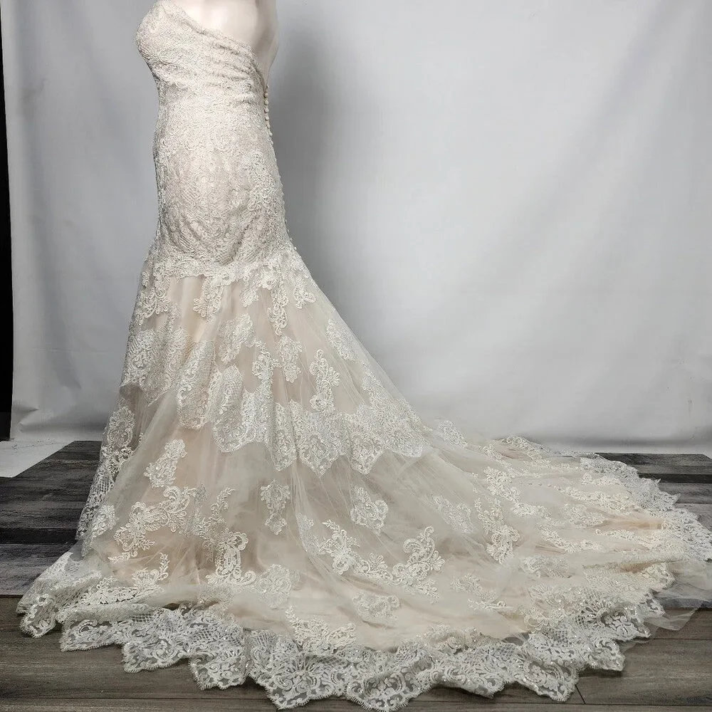 Allure Bridals 9407 Ivory Lace Mermaid Wedding Gown Size 1x-2x - Picture 2 of 11